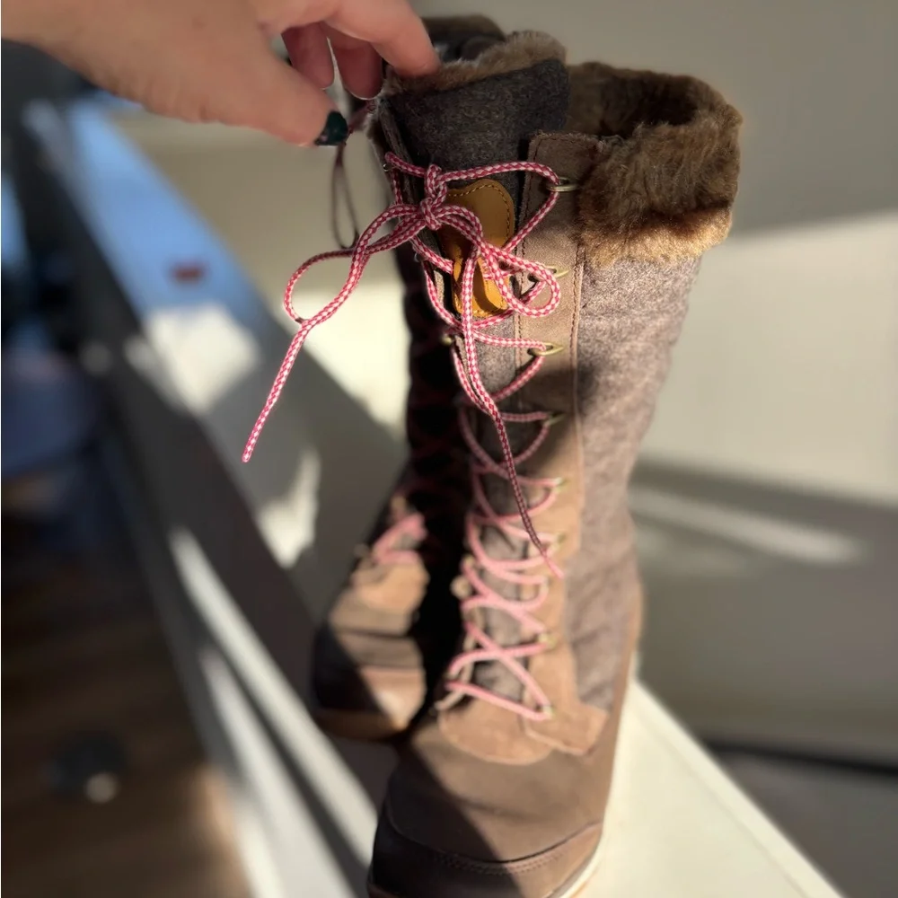 NWOT Salomon Brown and Red Lace Up Boots - Picture 2 of 8